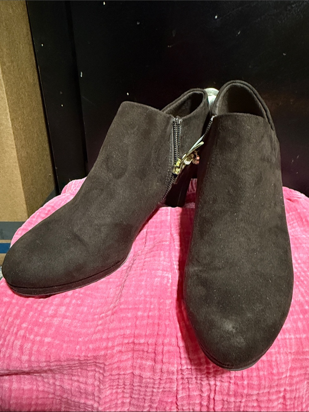 Women's Suede Ankle Booties in Dark Brown with Side Zip size 7